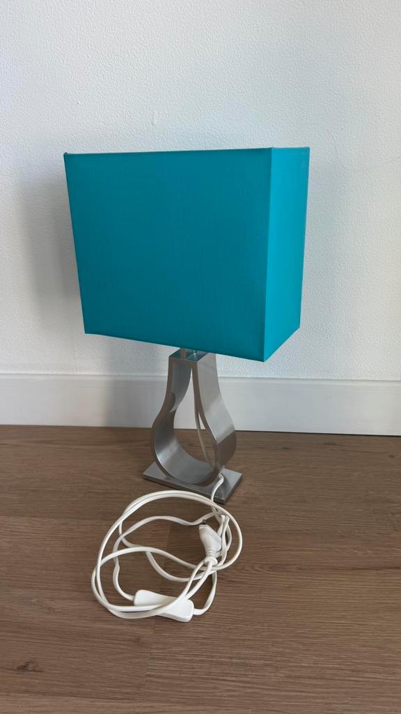 Ikea Klabb tafellamp, blauw, 2 stuks, Huis en Inrichting, Lampen | Tafellampen, Zo goed als nieuw, Minder dan 50 cm, Ophalen