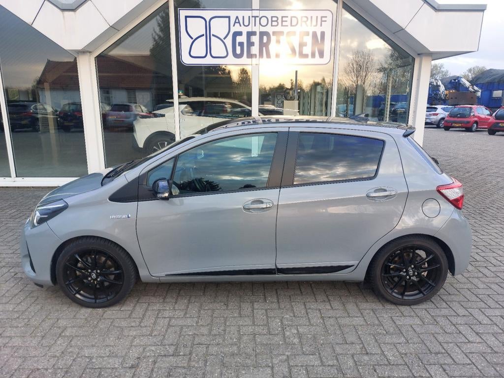 Toyota Yaris GR Sport Hybrid UNIEK Aut 2019 Grijs, Auto's, 1497 cc, 40 €/maand, 4 cilinders, Bedrijf