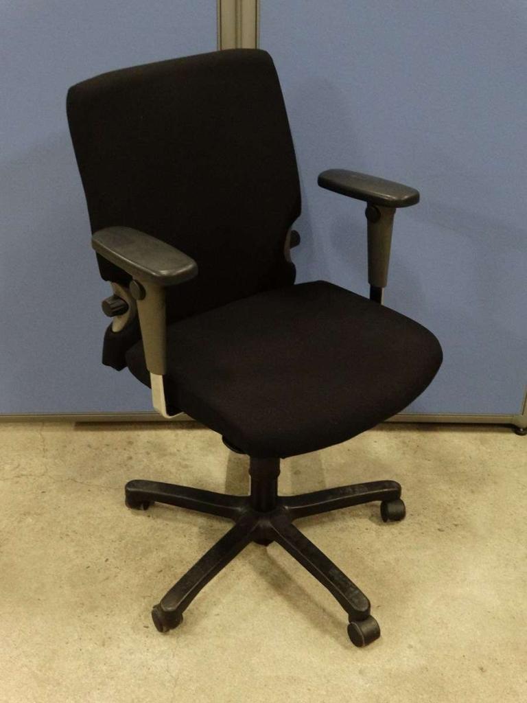 Comforto 77 bureaustoel zwart ( refurbished ) 25x, Zwart, Haworth Comforto, Ophalen of Verzenden, Zo goed als nieuw