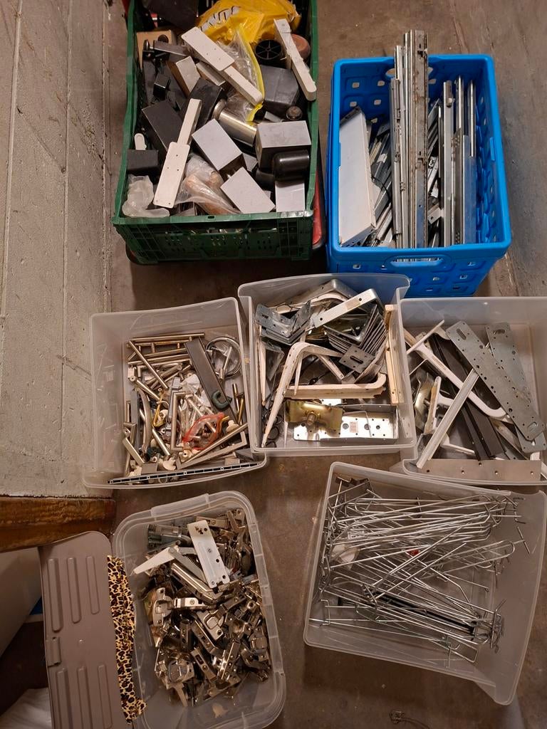 Diverse ladegeleiders en scharnieren, Doe-het-zelf en Verbouw, Ophalen of Verzenden