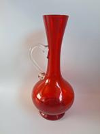 Mooi rood glazen vaasje
25 x 11 cm, Ophalen, Gevondenengemaakt@gmail.com, Onbekend, Glas