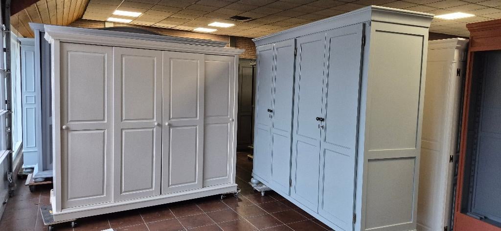 Slaapkamerkasten, kledingkasten brocante opgeknapte kasten, Huis en Inrichting, Kasten | Overige, Ophalen of Verzenden, Zo goed als nieuw