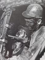 Fotografie in Nederland 1920-1940, Boeken, Kunst en Cultuur | Fotografie en Design, Ophalen of Verzenden, Gelezen