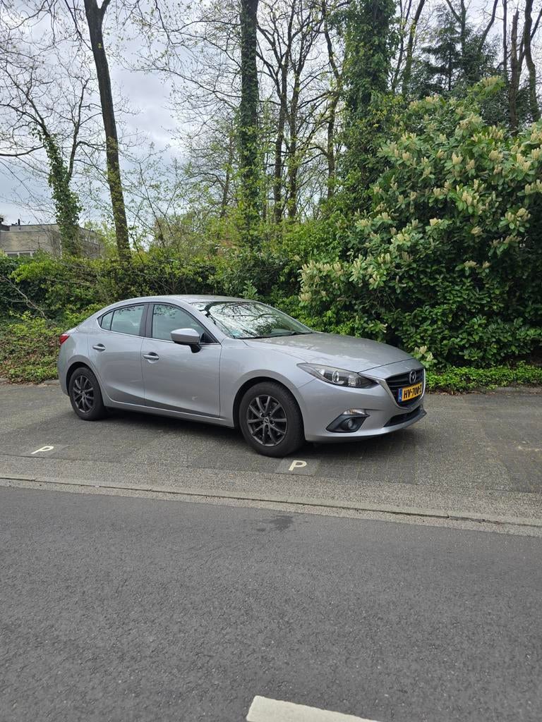 Mazda 3 Skyactive-g 120 pk 2016 Grijs, Auto's, Voorwielaandrijving, 1998 cc, Stof, Euro 6