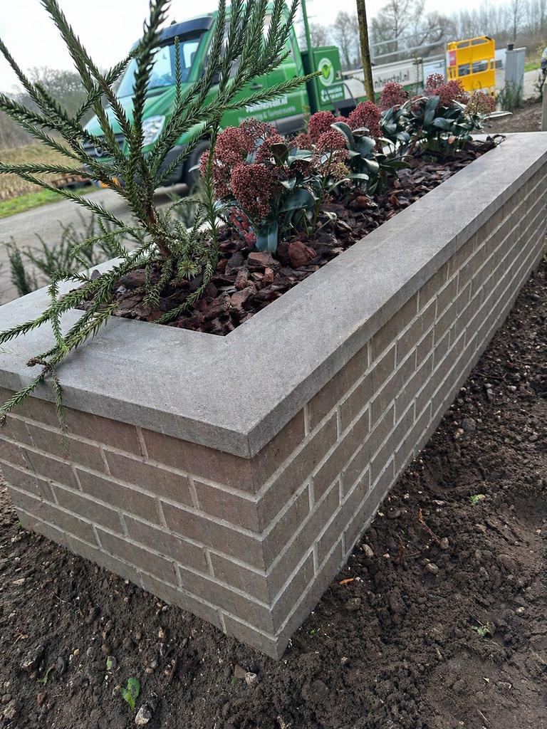 Prwfab bloembakken in stijl van de woning, Ophalen of Verzenden, Zo goed als nieuw, Steen