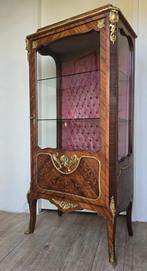 Antieke Louis XV Vitrinekast, Ophalen