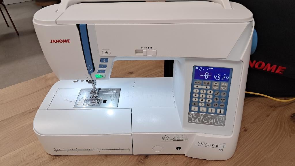 Janome Skyline S5 naaimachine, Hobby en Vrije tijd, Ophalen, Zo goed als nieuw, Naaimachine, Janome