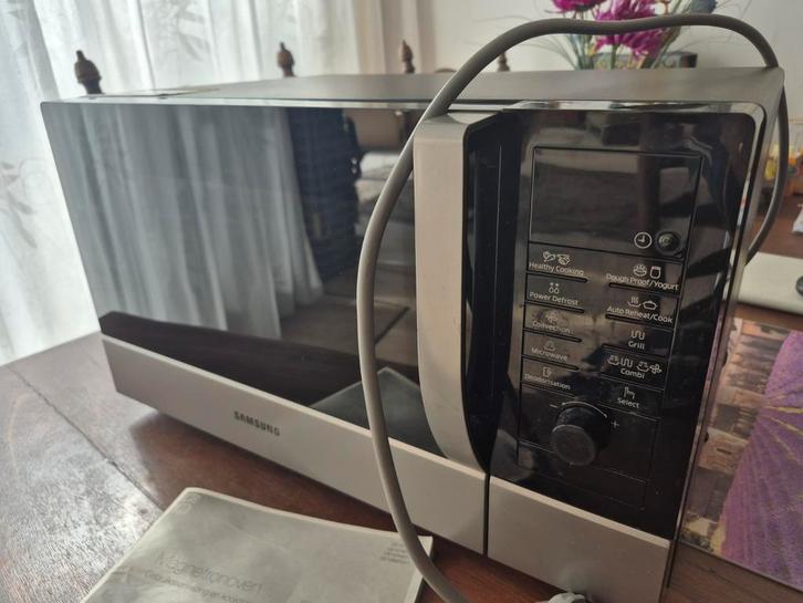 Samsung Combi Magnetron - Grill, Hete Lucht Oven, Witgoed en Apparatuur, Magnetrons, Gebruikt, Vrijstaand, Combimagnetron, 45 tot 60 cm