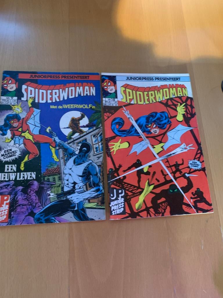 Spider-Woman Comics - Juniorpress - Nrs. 9 & 18, Boeken, Strips | Comics, Meerdere comics, Ophalen of Verzenden, Gelezen, Amerika