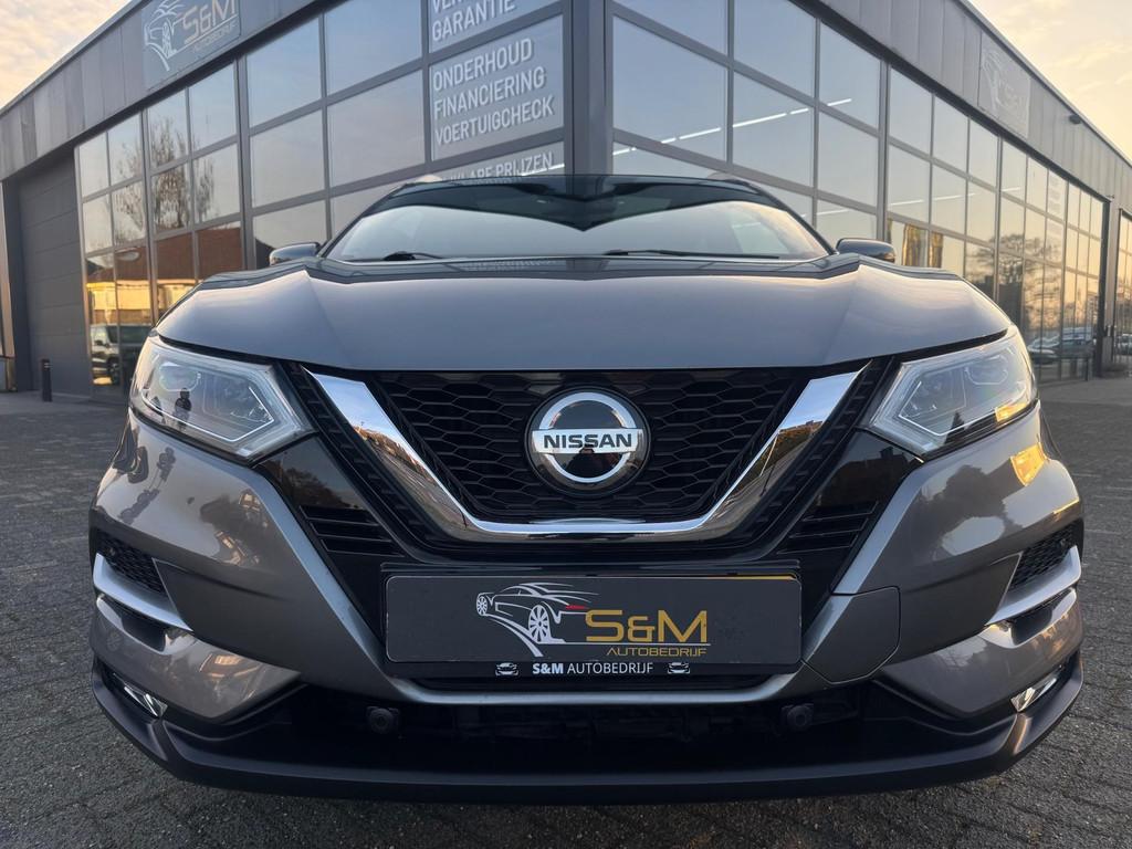 Nissan Qashqai 1.3 DIG-T Tekna plus Pano, Gebruikt, 4 cilinders, 1290 kg, Leder
