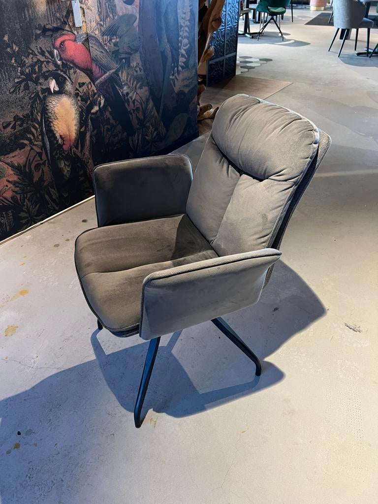 Drie (3) Tower living stoelen, lichtgrijs, draaibaar, Drie, Ophalen of Verzenden, Zo goed als nieuw, Stof
