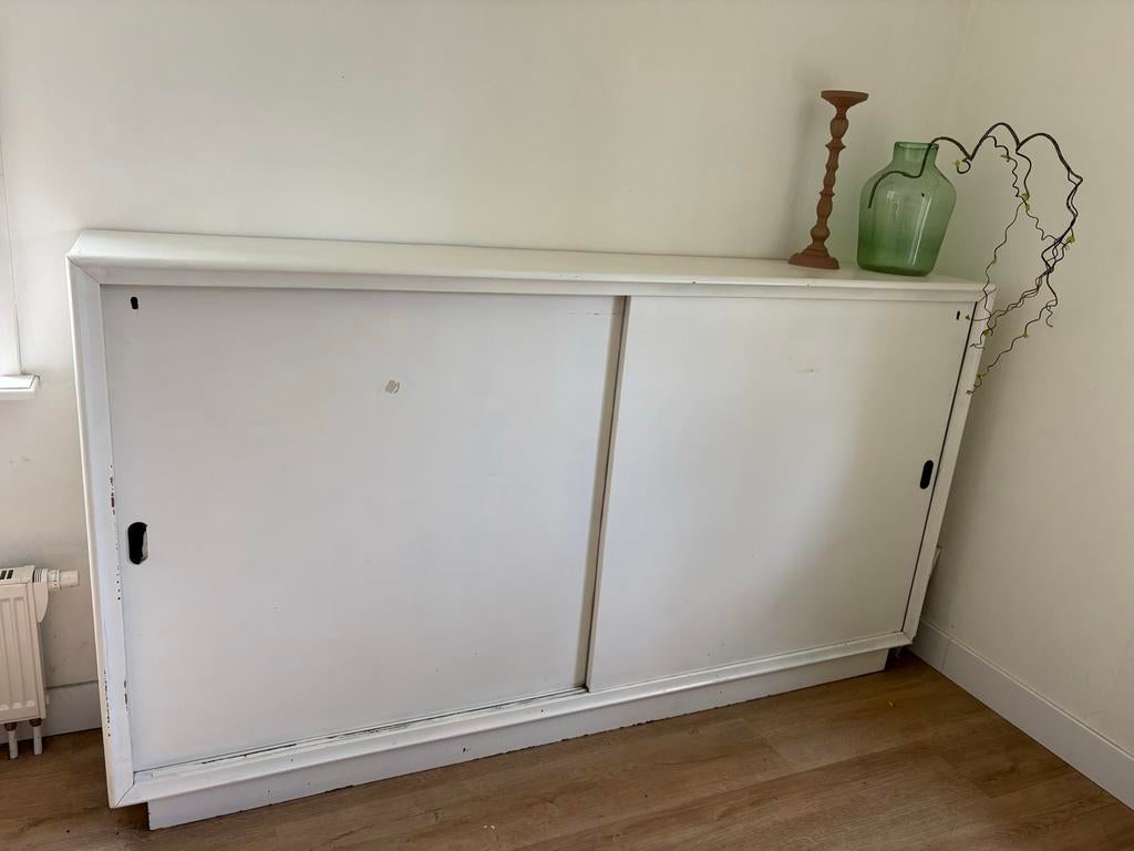 Vintage schoolkast met schuifdeuren, Huis en Inrichting, Ophalen, Gebruikt