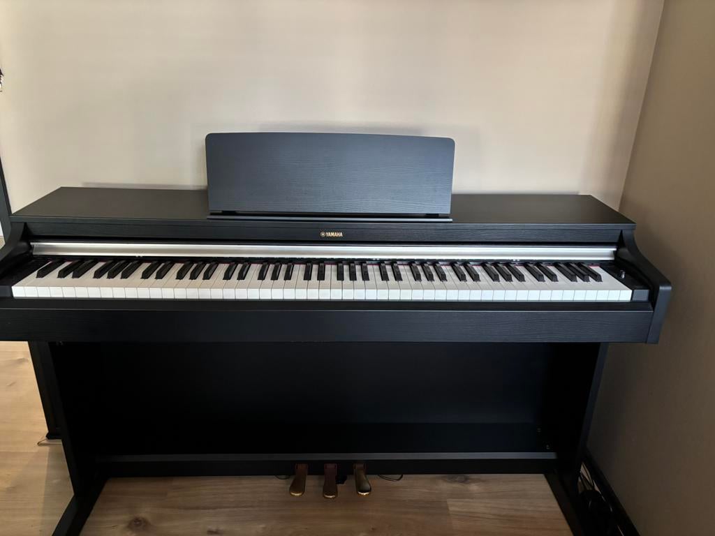 Yamaha Arius 162-B Digitale Piano, Ophalen, Gebruikt, Zwart, Digitaal