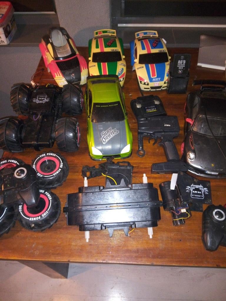 RC Auto's en onderdelen - Grote partij, Elektro, Gebruikt, Ophalen of Verzenden, Auto onroad