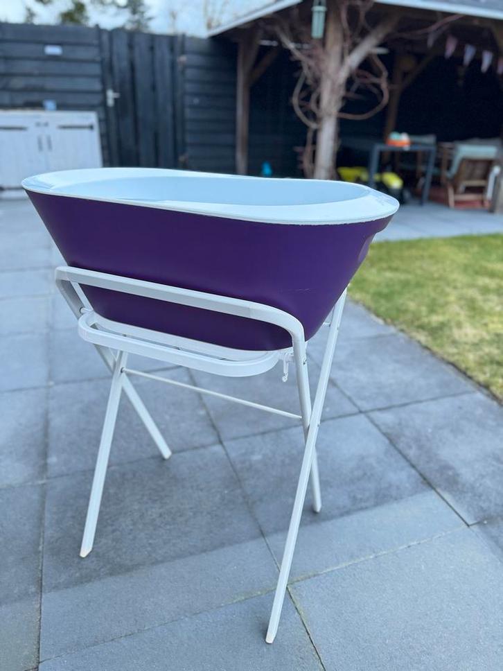 Hoppop Bato badje kleur Plum met standaard, Kinderen en Baby's, Badjes en Verzorging, Zo goed als nieuw, Badje, Overige merken