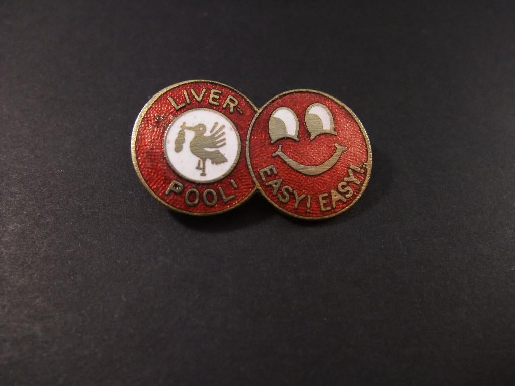 Liverpool FC, Engelse voetbalclub, Easy, Easy, emaille speld, Verzamelen, Speldjes, Pins en Buttons, Ophalen of Verzenden, Gebruikt