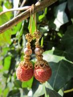 Oorbellen Fieke koraal-swarovski parel goud, Ophalen, Nieuw