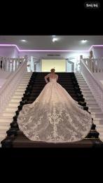 Luxe trouwjurk Merk Nicole Milano, Ophalen, Trouwjurk, Beige, Zo goed als nieuw