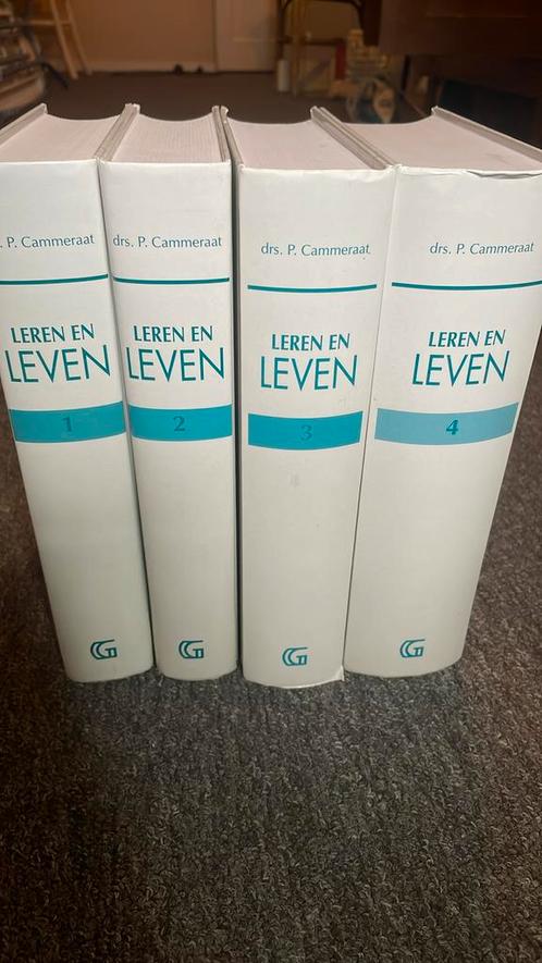 Leren en leven 1 t/m 4, Boeken, Godsdienst en Theologie, Zo goed als nieuw, Ophalen of Verzenden