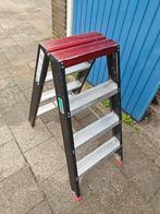 Altrex Taurus proffesionele trap, Doe-het-zelf en Verbouw, Ladders en Trappen, Ophalen, Zo goed als nieuw, Minder dan 2 meter