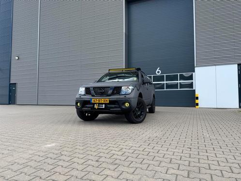 Nissan Navara 2.5 DCI King-cab 4WD 210+ PK UNIEK, Auto's, Bestelauto's, Bedrijf, 4x4, Achteruitrijcamera, Airbags, Airconditioning