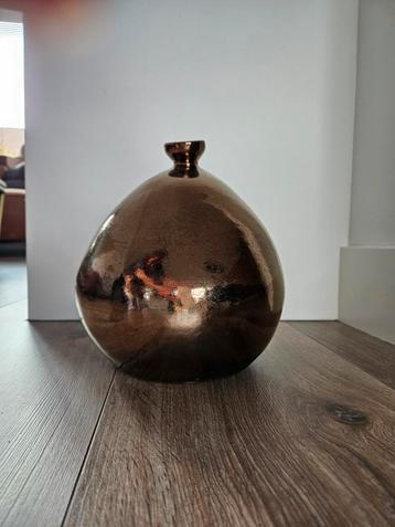 Bronzen vaas - decoratief object beschikbaar voor biedingen