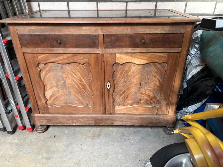 Antieke lage kast met marmer blad, Antiek en Kunst, Antiek | Meubels | Kasten, Ophalen