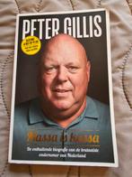 Peter Gillis - massa is kassa, Boeken, Biografieën, Ophalen of Verzenden, Zo goed als nieuw, Film, Tv en Media