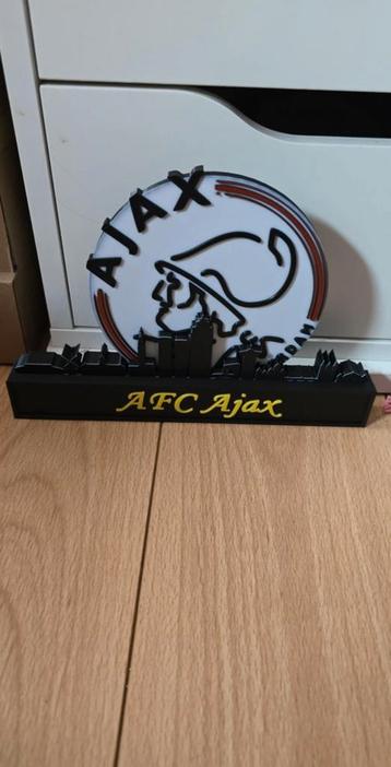 AFC Ajax beschikbaar voor biedingen