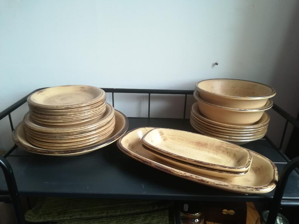 42-delig Aardewerk Servies van Faïencerie de ST Clement, Ophalen, Zo goed als nieuw, Overige stijlen, Aardewerk