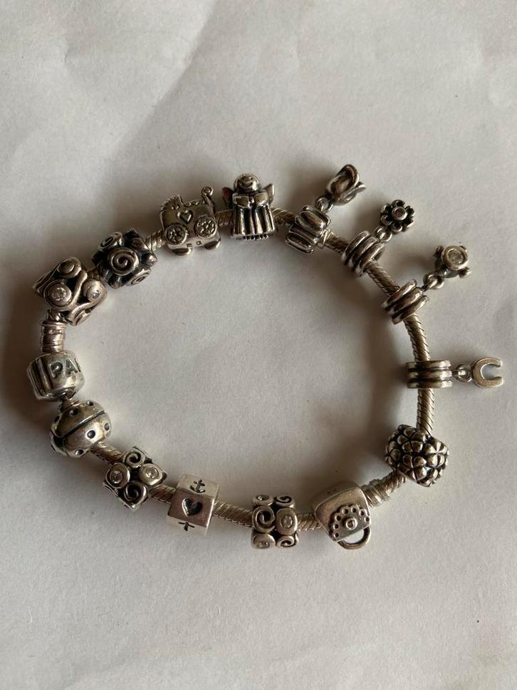Pandora bedels diverse soorten, Sieraden, Tassen en Uiterlijk, Armbanden, Zo goed als nieuw, Zilver, Zilver, Ophalen of Verzenden