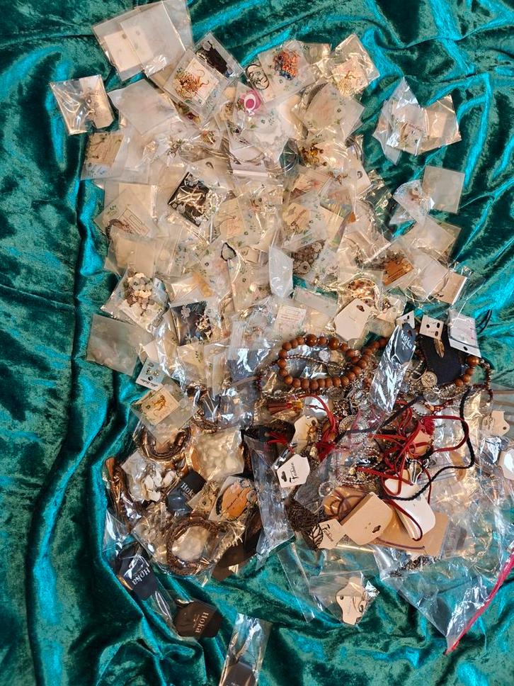 Grote Partij Sieraden - Markt Handel, Sieraden, Tassen en Uiterlijk, Edelstenen, Nieuw, Ophalen of Verzenden