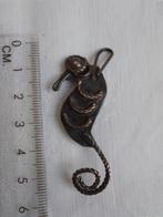 Oude aparte broche zeepaardje 70's, Ophalen of Verzenden, Overige materialen, Broche