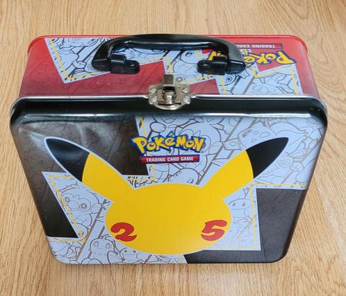 Pokemon celebrations lunchbox, leeg, Hobby en Vrije tijd, Verzamelkaartspellen | Pokémon, Gebruikt, Overige typen, Ophalen of Verzenden