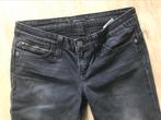 Levi’s demi curve maat 29 zwart w29/L34, Ophalen of Verzenden, Zo goed als nieuw, Zwart, W28 - W29 (confectie 36)