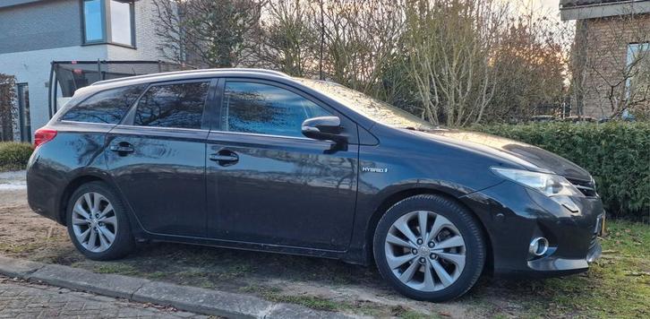 Toyota Auris 1.8 Hybrid Touring Sports  2013 Zwart lease pro, Auto's, Toyota, Particulier, Auris, Achteruitrijcamera, Adaptieve lichten