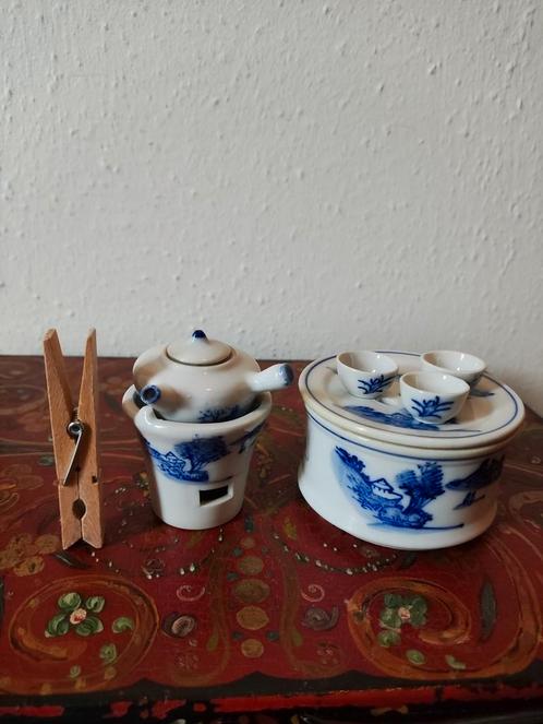 Mooi vintage Chinees serviesje, Verzamelen, Poppenhuizen en Toebehoren, Verzenden