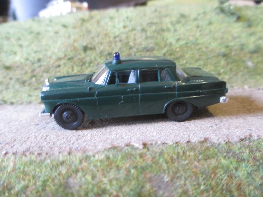 Mercedes Benz W110 Heckflosse Polizei zonder opdruk/ Politie, Ophalen of Verzenden, Zo goed als nieuw, Auto, Brekina