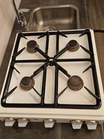 Netjes 4-pits gasfornuis met aansluiting, Ophalen of Verzenden