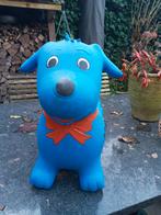 53Lx43hg. Leuk speelkameraadje hond blauw rode strik rubber, Ophalen of Verzenden, Gebruikt