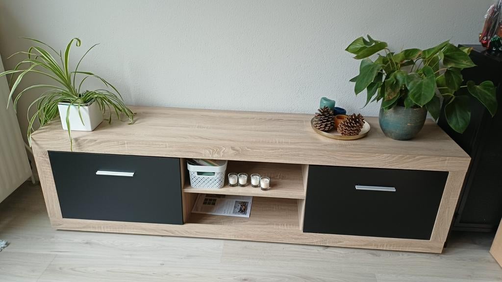 Tv meubel houtlook met zwart, Huis en Inrichting, Kasten | Televisiemeubels, Ophalen, Zo goed als nieuw, 25 tot 50 cm, Minder dan 100 cm