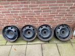 vier stalen wielen met rubberen banden, Auto diversen, Ophalen of Verzenden, Gebruikt