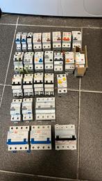 Diverse aardlekautomaten, Doe-het-zelf en Verbouw, Ophalen of Verzenden, Gebruikt, Schakelaar