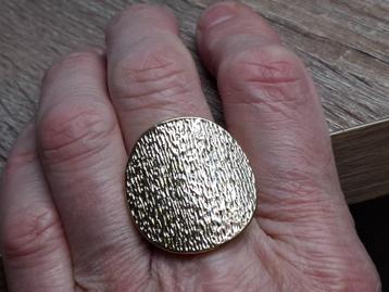 **SALE** ring ongeveer maat 18 (0.50 eurocent) beschikbaar voor biedingen