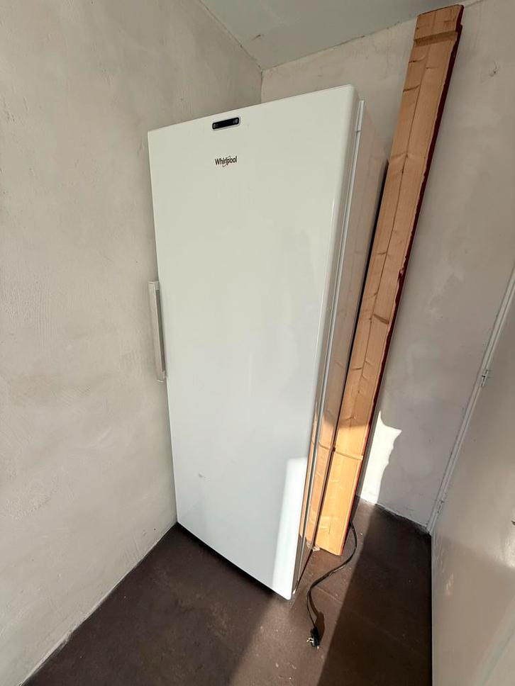 Whirlpool WVA35632 NFW 2 Vrieskast - No Frost, Witgoed en Apparatuur, Vriezers en Diepvrieskisten, Gebruikt, Vrijstaand, Vrieskast