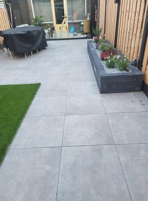 Hovenier (uw tuin opnieuw betegelen), Tuin en Terras, Tegels en Klinkers, Zo goed als nieuw, Overige typen, 10 m² of meer, Ophalen of Verzenden
