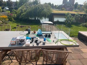 Aquariums en toebehoren beschikbaar voor biedingen