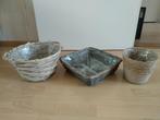 Plant accessoires 2x blank rond en 1x vierkant grijs €1 p.st, Ophalen of Verzenden, Zo goed als nieuw, Rond