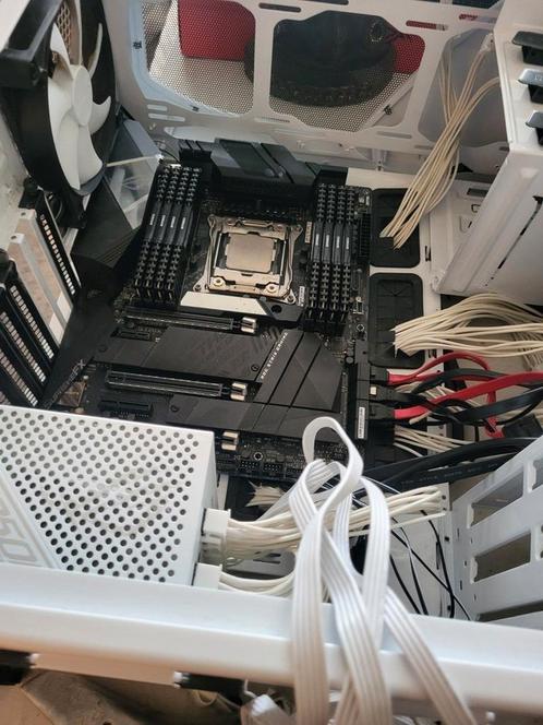 i9-7980XE SR3RS 18-core 36-threads LGA2066 CPU STRIX, Computers en Software, Desktop Pc's, Zo goed als nieuw, Gaming, Ophalen of Verzenden