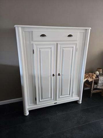 Richmond prachtige landelijke wandkast 142x115x45